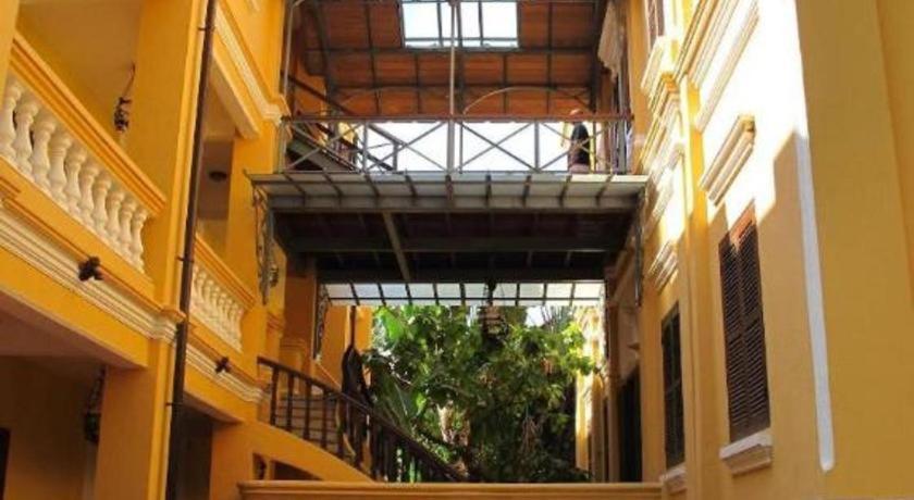 Le Relais De Chhlong Hotel Kratie Exterior foto