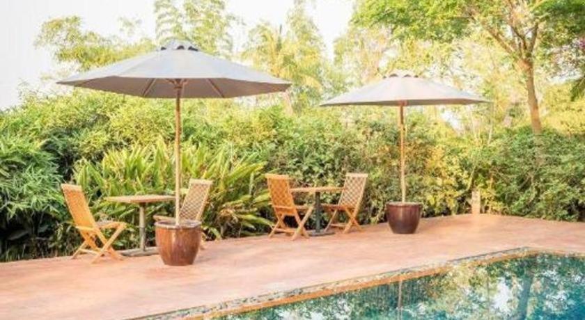 Le Relais De Chhlong Hotel Kratie Exterior foto