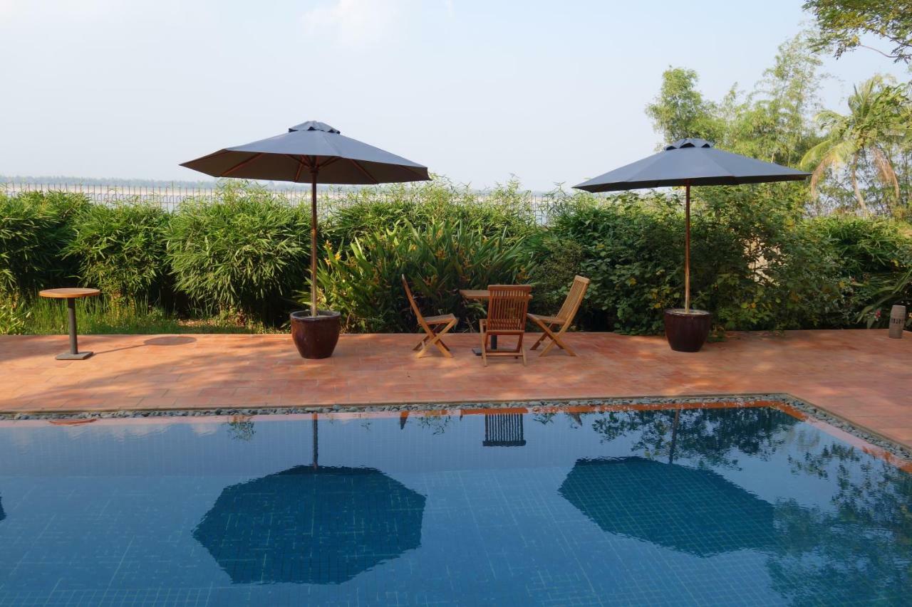 Le Relais De Chhlong Hotel Kratie Exterior foto